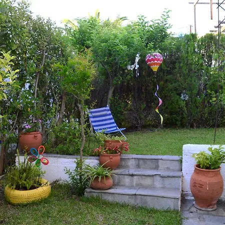 Sonia's House With Garden Prázdninový dům Gerakini