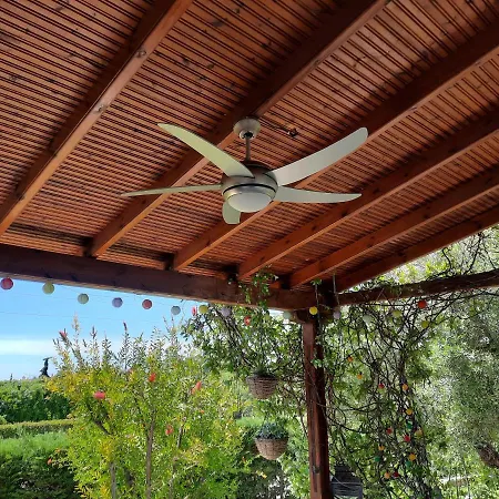 Sonia's House With Garden Casa vacanze