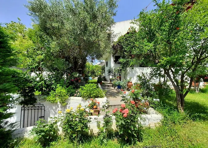 Sonia's House With Garden * גראקיני