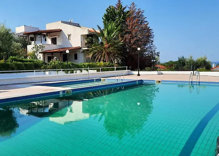 Sonia's House With Garden בית נופש *