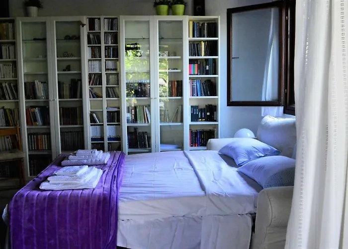 בית נופש Sonia's House With Garden גראקיני